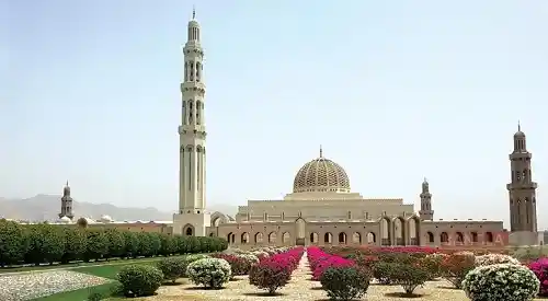 সুলতান কাবুস মসজিদ কোন দেশে অবস্থিত